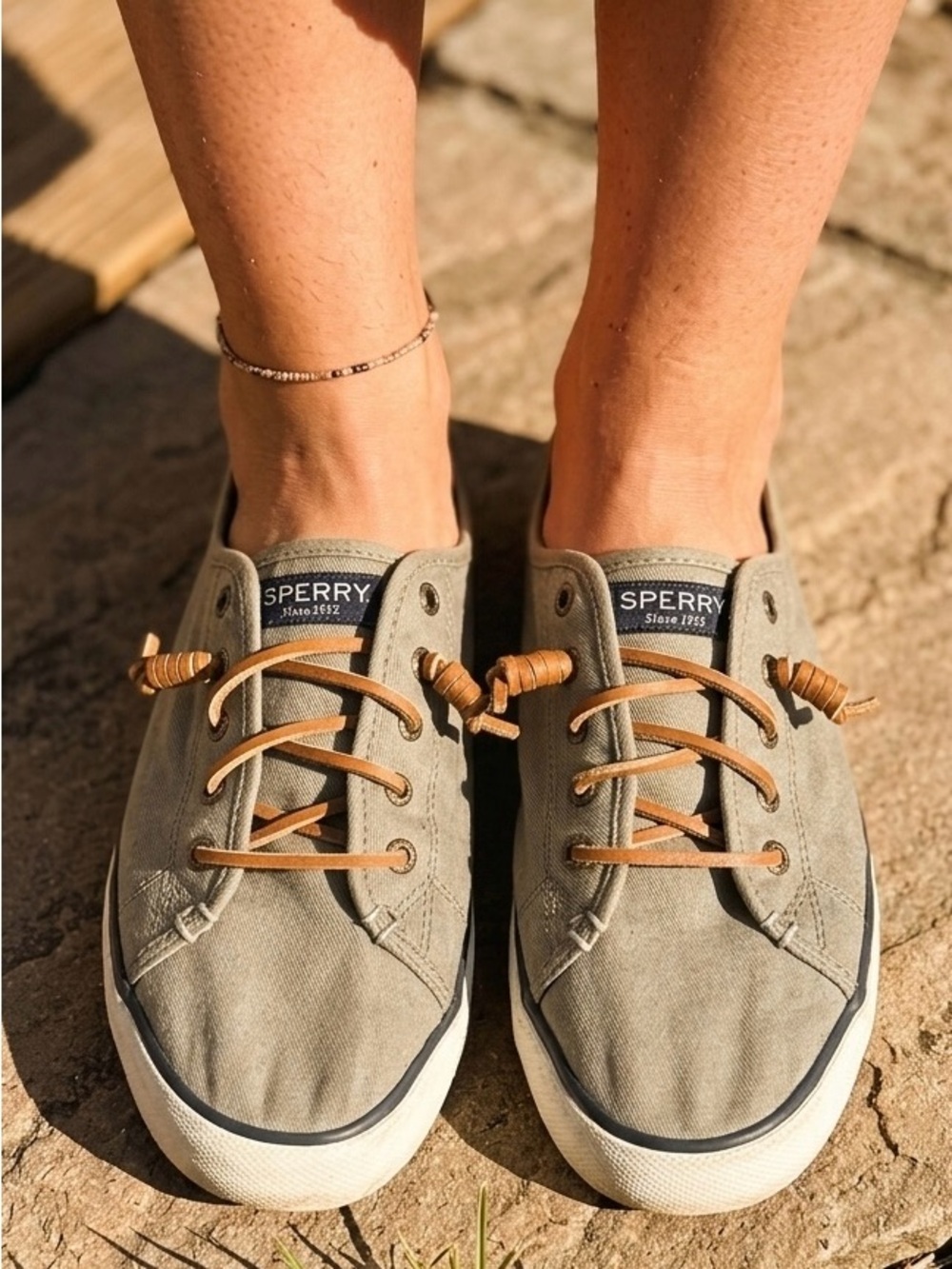 Sperry Pier View Canvas Slip On Sneakers Gray Boat Shoes Memory Foam Sz 9.5 M